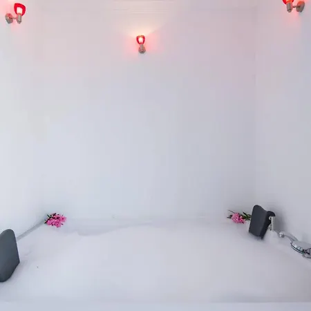 Yesilkoy 2 Bedroom - 9634