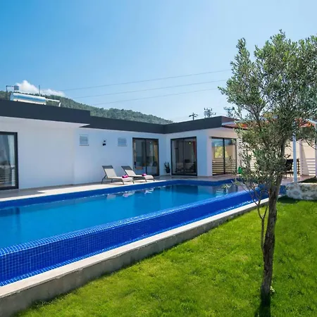 Yesilkoy 2 Bedroom - 9634
