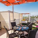 Yesilkoy 2 Bedroom Vilă *